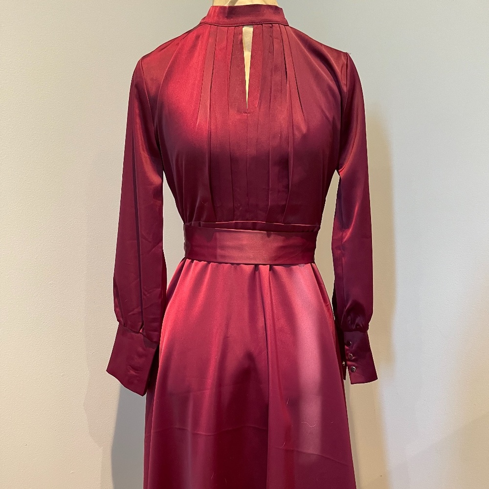 Burgundy midi Dress